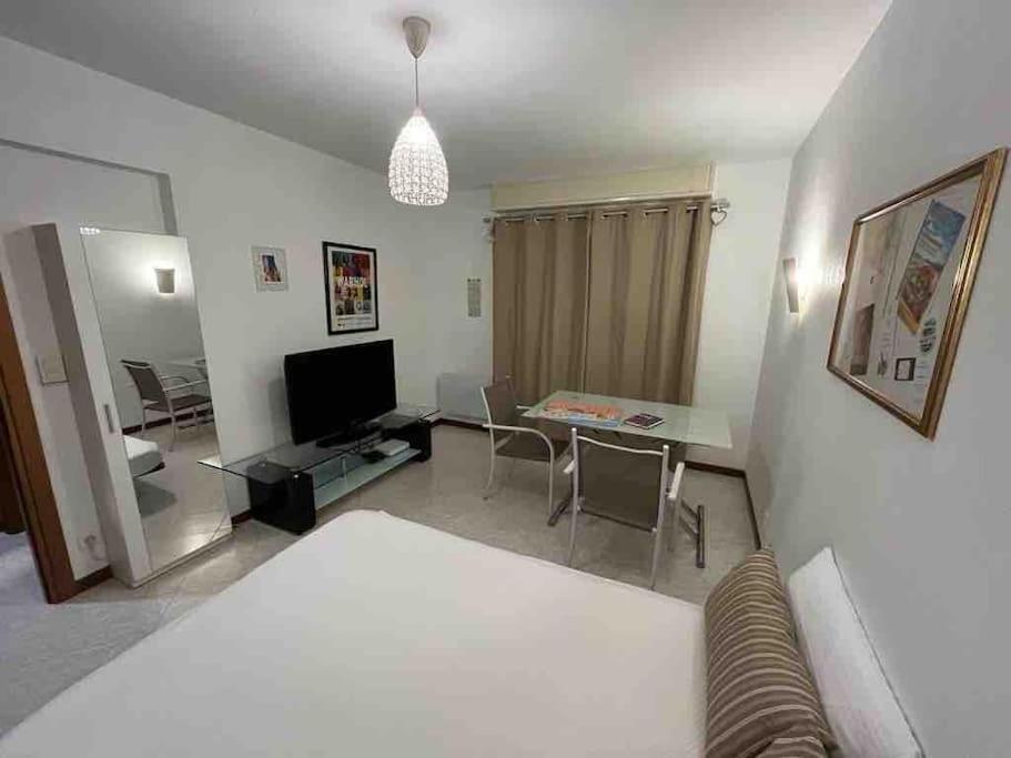 Studio 28 M2 Au Calme A Menton Exterior foto
